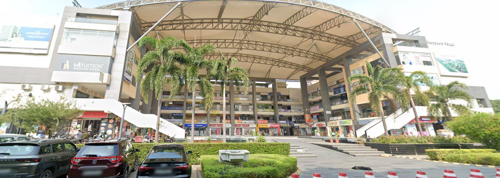 Super plaza (Adani Shantigram )